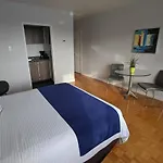 Trylon Appartements Hotel